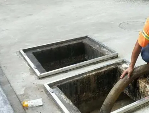 新野化粪池清理